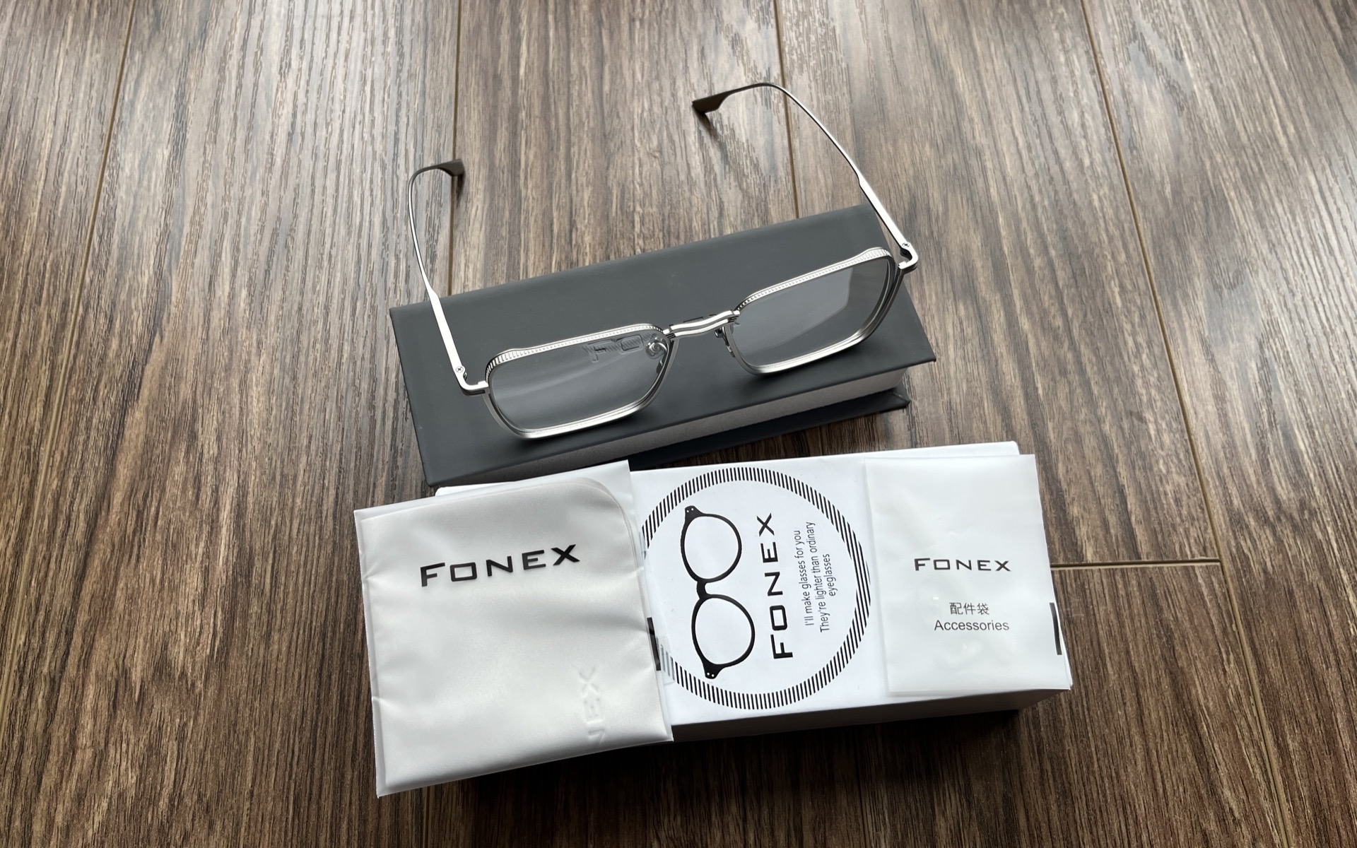 Review nhanh gọng kính Fonex mua online